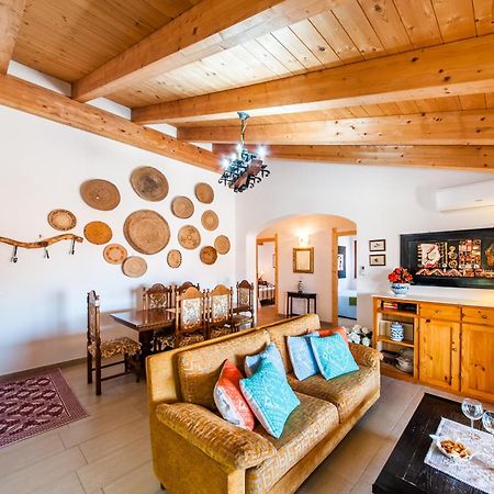 La Casa Di Mannazzotta 2 Bed & Breakfast Castelsardo Bagian luar foto