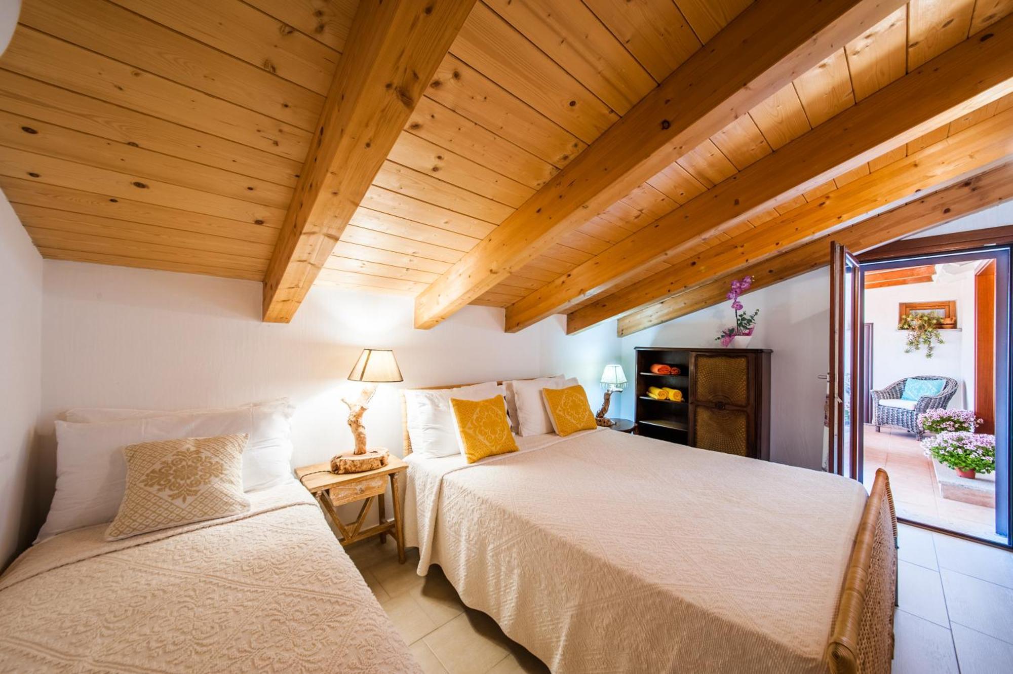 La Casa Di Mannazzotta 2 Bed & Breakfast Castelsardo Bagian luar foto