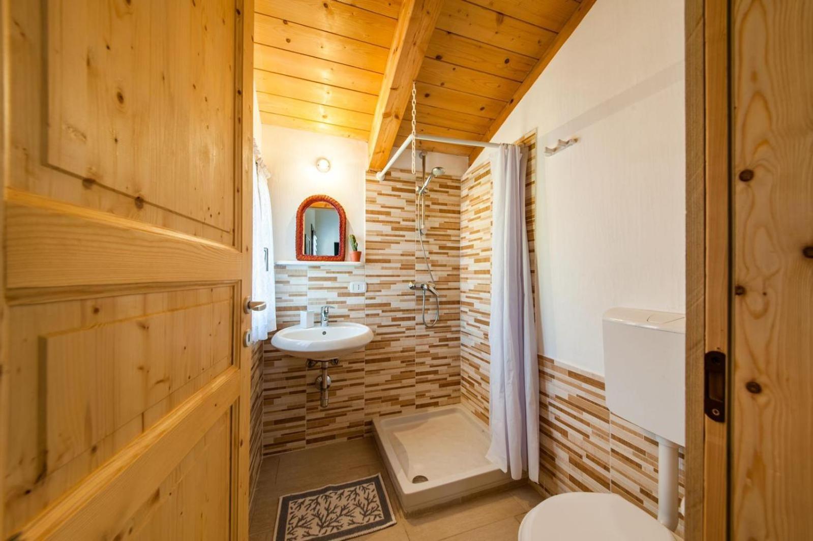 La Casa Di Mannazzotta 2 Bed & Breakfast Castelsardo Bagian luar foto