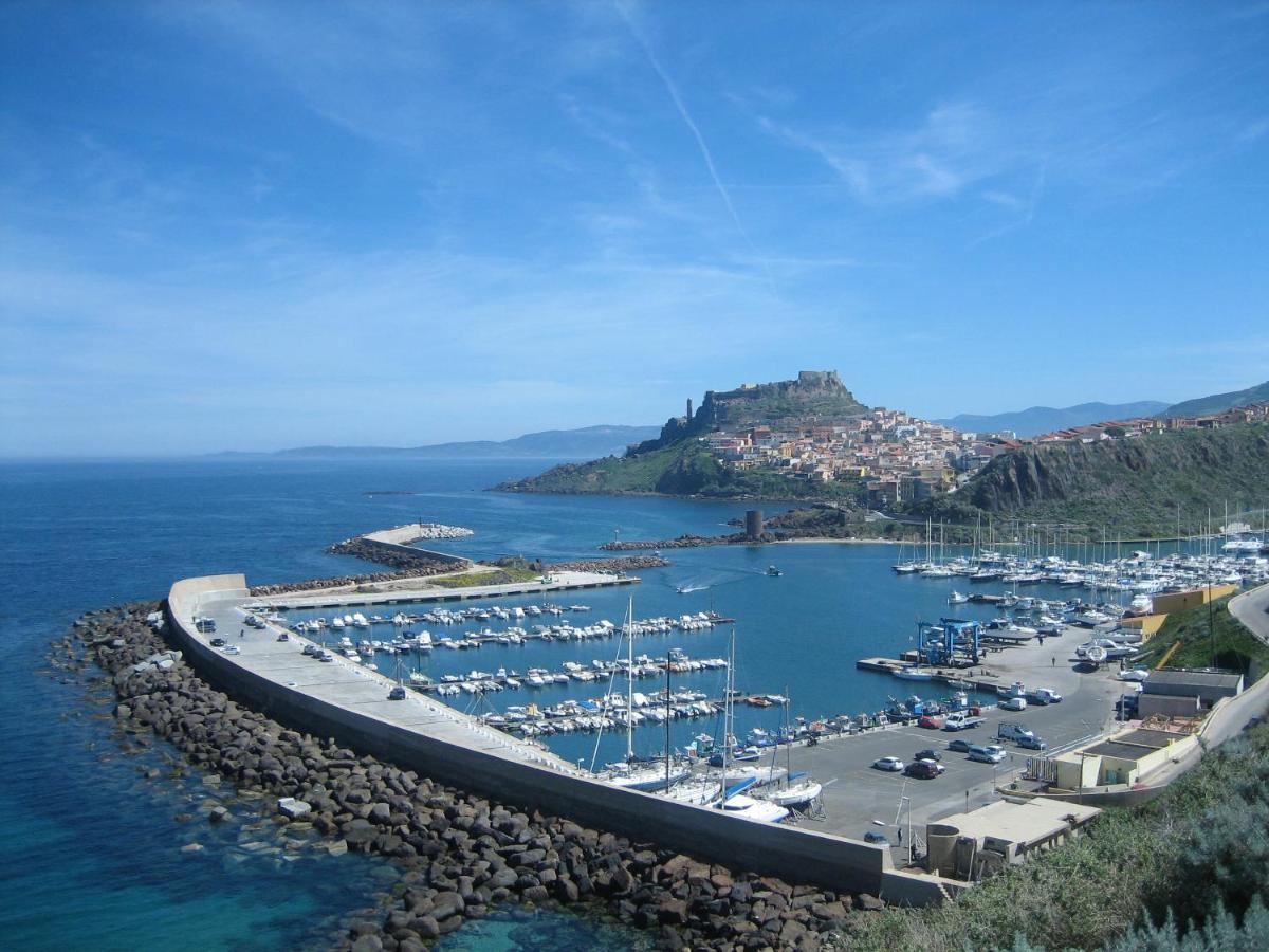La Casa Di Mannazzotta 2 Bed & Breakfast Castelsardo Bagian luar foto